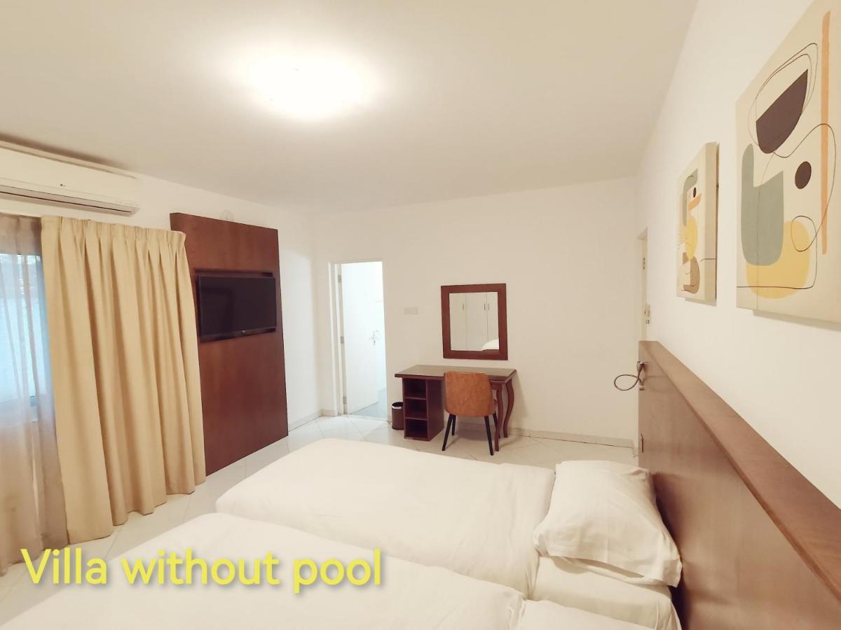 J5 Four Bedroom Villa Holiday Home In Al Wasl For Families Only Дубай Экстерьер фото
